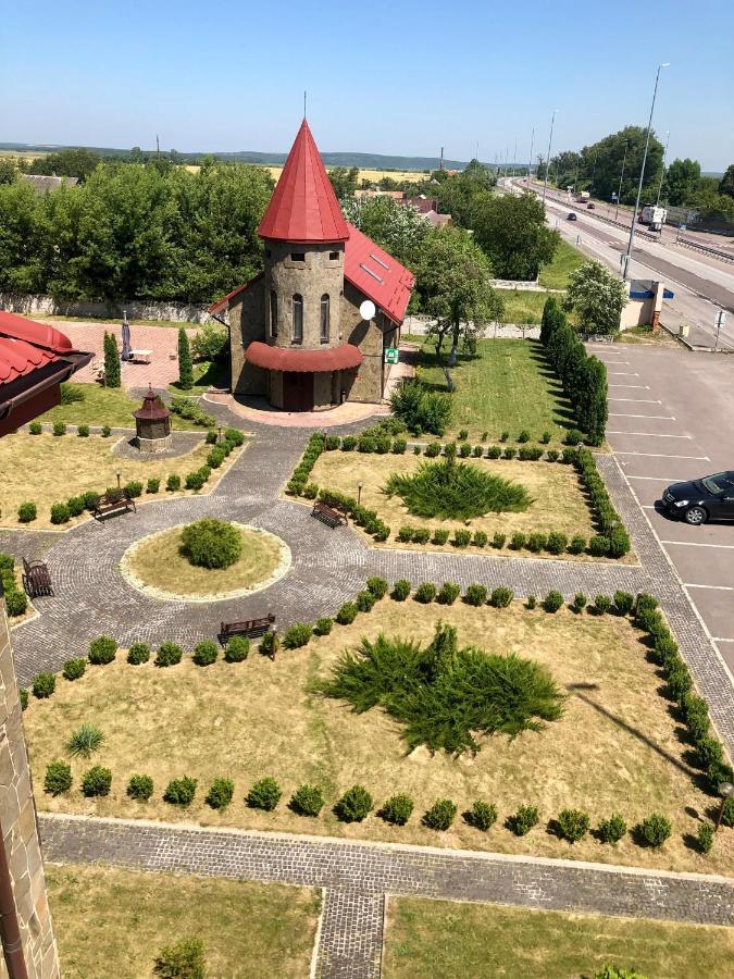 Hotel Мотel Vezha 363Kme40 Molodava Zewnętrze zdjęcie